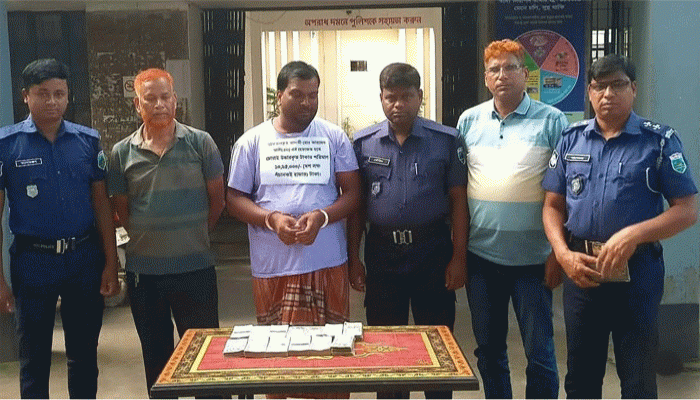 তানোরে টাকা চুরির ৩৪ ঘণ্টার মধ্যে চোরসহ টাকা উদ্ধার