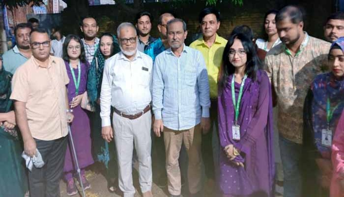 রাজশাহী আইন মহাবিদ্যালয়ে বৃক্ষরোপণ কর্মসূচি অনুষ্ঠিত রাজশাহী আইন মহাবিদ্যালয়ে বৃক্ষরোপণ কর্মসূচি অনুষ্ঠিত