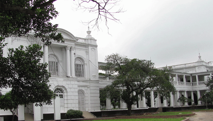 ট্রাইব্যুনালে জবানবন্দি: ‘পুলিশের পোশাকে সেদিন হিন্দি কথা বলতে শুনি’