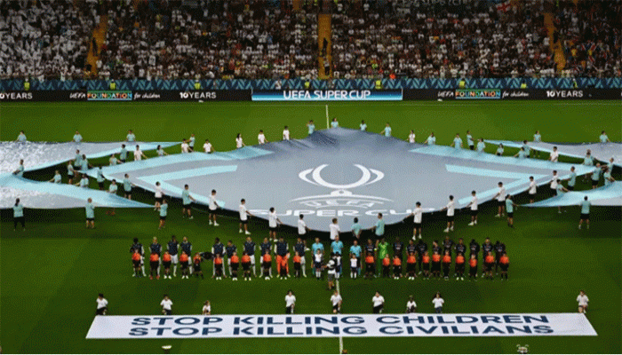 ‘শিশু ও বেসামরিক মানুষ হত্যা বন্ধ করো’–ফাইনালে উয়েফার ব্যানার প্রদর্শন