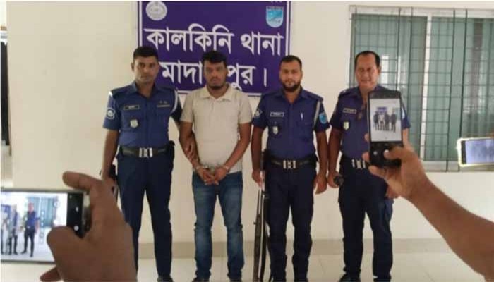 তিন নারীকে ধর্ষণসহ একাধিক মামলায় যুবলীগ নেতা গ্রেফতার