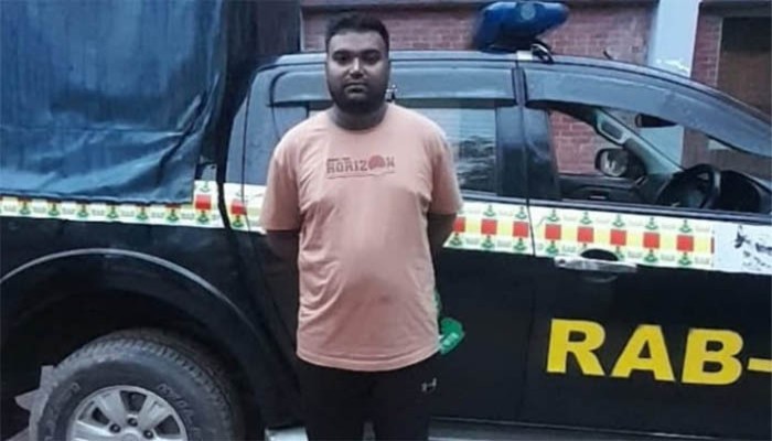 অ্যাম্বুলেন্স আটকে রাখায় নবজাতকের মৃত্যুর ঘটনার মূলহোতা গ্রেফতার