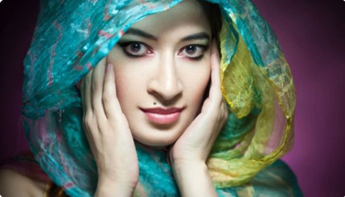 স্ত্রী ভেবে ভুল বিছানায় যুবক, গর্ভবতী শাশুড়ি