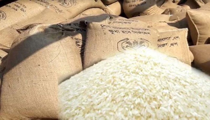 রাণীনগর খাদ্যবান্ধব কর্মসূচির দেড় হাজার কেজি চাল উদ্ধার