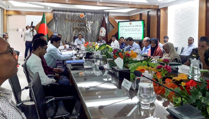 গোটা জাতি এখন নির্বাচনমুখী - রাজশাহী বিভাগীয় কমিশনার