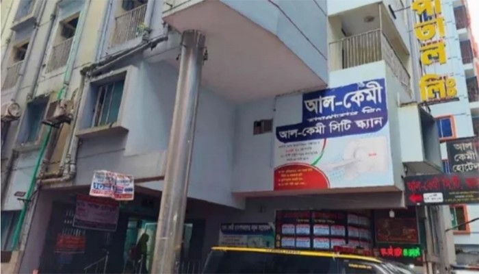 সিজারের ৬ মাস পর নারীর পেটে মিলল গজ, ঘটনা তদন্তে তিন সদস্যের কমিটি