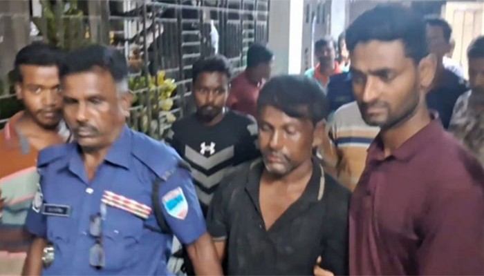 শিশুকে স্কুলের সামনে থেকে ছুরি দেখিয়ে ধরে নিয়ে  ধর্ষণ শিশুকে স্কুলের সামনে থেকে ছুরি দেখিয়ে ধরে নিয়ে  ধর্ষণ