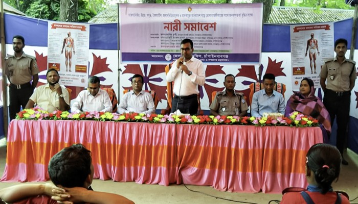 গোমস্তাপুরে নারী সমাবেশ অনুষ্ঠিত