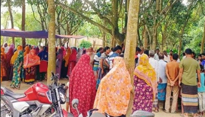 দৌলতপুরে আধিপত্য বিস্তার নিয়ে সংঘর্ষে দুইজন নিহত দৌলতপুরে আধিপত্য বিস্তার নিয়ে সংঘর্ষে দুইজন নিহত