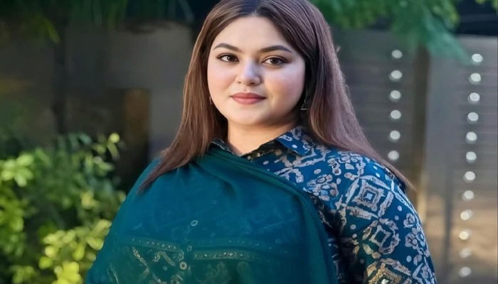 আমি নাকি বিয়ে নিয়ে খুব প্রেশার দিই ওকে আমি নাকি বিয়ে নিয়ে খুব প্রেশার দিই ওকে