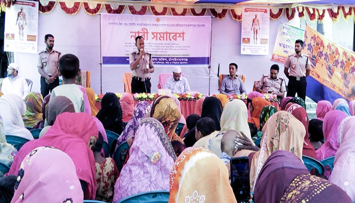 চাঁপাইনবাবগঞ্জে নারী সমাবেশ অনুষ্ঠিত চাঁপাইনবাবগঞ্জে নারী সমাবেশ অনুষ্ঠিত