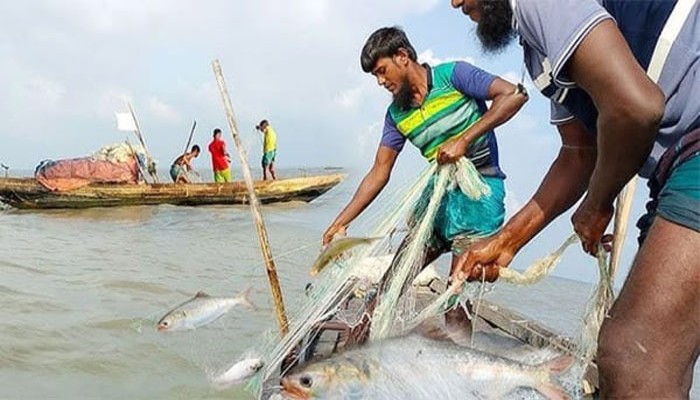 পুরুষগণ আল্লাহ প্রদত্ত এক অশেষ নেয়ামত পুরুষগণ আল্লাহ প্রদত্ত এক অশেষ নেয়ামত
