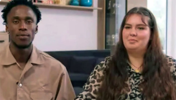 প্রেমের টানে হাজার হাজার মাইল পাড়ি দিয়ে এসে প্রথম দেখাতেই অন্তঃসত্ত্বা!