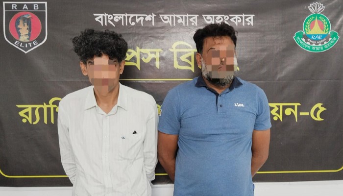 রাজশাহীতে হেলপার হত্যা মামলার যাবজ্জীবন সাজাপ্রাপ্ত আসামী দুই ভাই গ্রেফতার রাজশাহীতে হেলপার হত্যা মামলার যাবজ্জীবন সাজাপ্রাপ্ত আসামী দুই ভাই গ্রেফতার