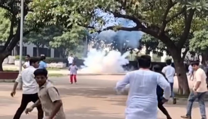 রাকসু নির্বাচনে বোমা ফাটানোর ভিডিওটি এআই-নির্মিত: আরএমপি রাকসু নির্বাচনে বোমা ফাটানোর ভিডিওটি এআই-নির্মিত: আরএমপি