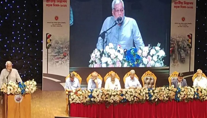 ড্রাইভিং লাইসেন্স পদ্ধতিতে আসছে বড় পরিবর্তন ড্রাইভিং লাইসেন্স পদ্ধতিতে আসছে বড় পরিবর্তন