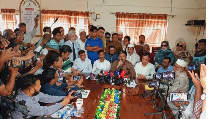 বিএনপি নেতার গাড়ি বিক্রির টাকাকে চাঁদা বলে ভিডিও ভাইরাল, মামলা বিএনপি নেতার গাড়ি বিক্রির টাকাকে চাঁদা বলে ভিডিও ভাইরাল, মামলা