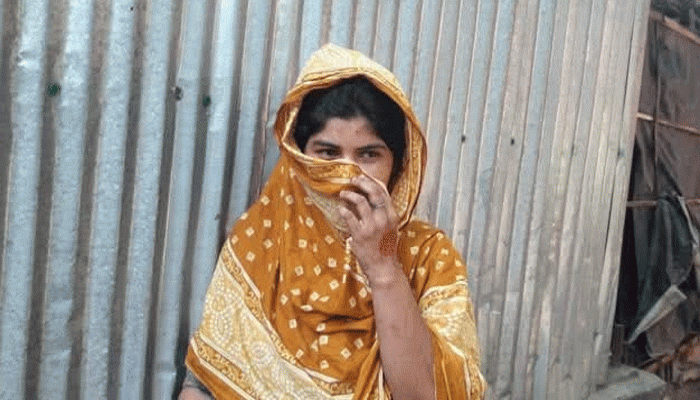 প্রবাসীর স্ত্রীর পরকীয়া প্রেমিক লাপাত্তা: পলাশবাড়ীতে ব্যবসায় প্রতিষ্ঠানে তালা প্রবাসীর স্ত্রীর পরকীয়া প্রেমিক লাপাত্তা: পলাশবাড়ীতে ব্যবসায় প্রতিষ্ঠানে তালা