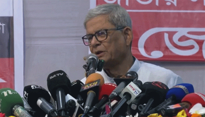 নির্বাচনের আগে গণভোটের সুযোগ নেই: মির্জা ফখরুল নির্বাচনের আগে গণভোটের সুযোগ নেই: মির্জা ফখরুল