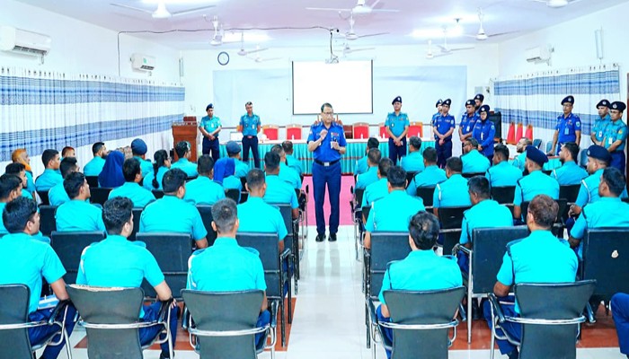 প্রত্যেক পুলিশ সদস্যই হবে জনগণের আস্থার প্রতীক, আইজিপি বাহারুল আলম