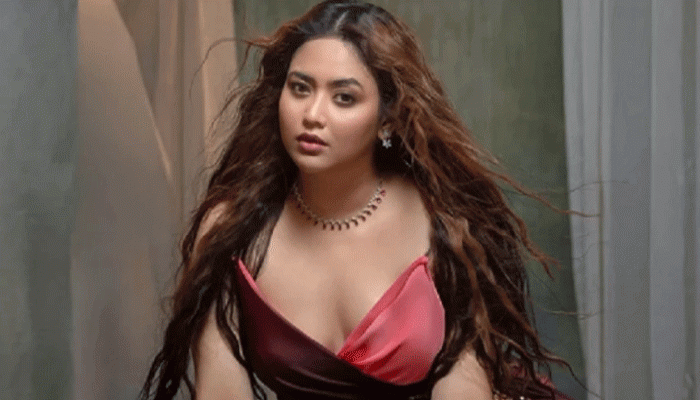 কে কি লিখছে, তাতে যায় আসে না: ভাবনা