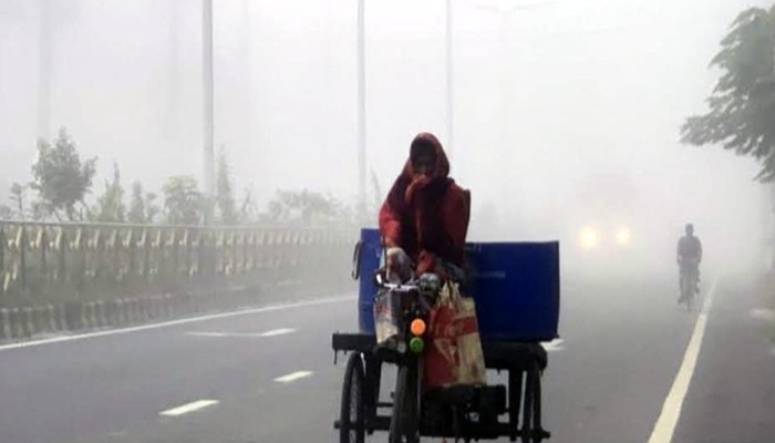 রাজশাহীতে এ বছরের প্রথম কুয়াশার চাদর