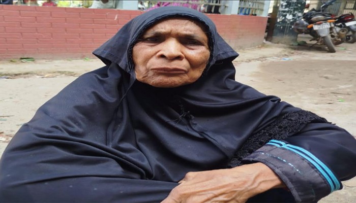 টাঙ্গাইলের মধুপুরে  ৮০বছর বয়সেও বিধবা  রহিমার  ভাগ্যে জুটেনি ভাতার কার্ড