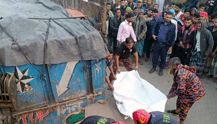 সরাইলে ট্রাকচাপায় অটোরিকশার দুই যাত্রী নিহত