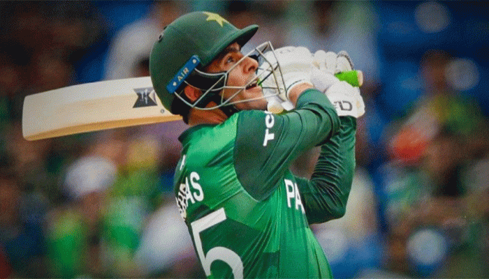 টানা ৬ ছক্কা মেরে পাকিস্তানকে জেতালেন আব্বাস