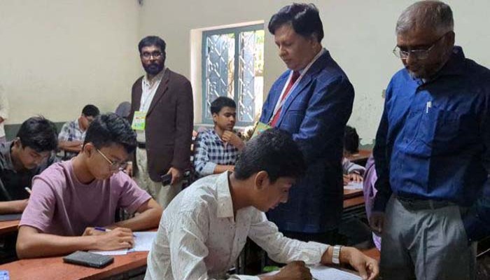 রাজশাহীর তিনটি শিক্ষা প্রতিষ্ঠানে স্কলারস্ ওয়েলফেয়ার ট্রাস্টের বৃত্তি পরীক্ষা অনুষ্ঠিত