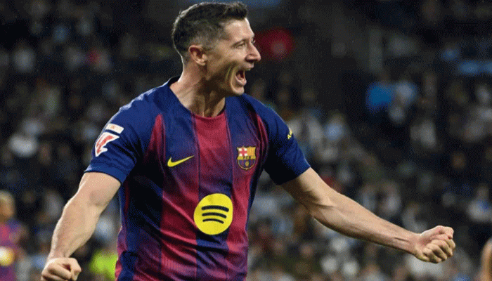 হ্যাটট্রিকে উজ্জ্বল লেওয়ানডস্কি, রিয়ালের হোঁচট খাওয়ার ফায়দা নিল বার্সা