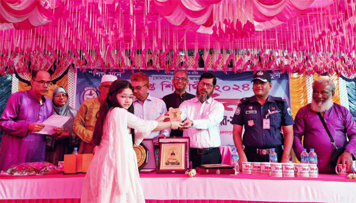 ইয়াকুব আলী মডেল একাডেমির বৃত্তিপ্রাপ্ত শিক্ষার্থীদের সংবর্ধনা