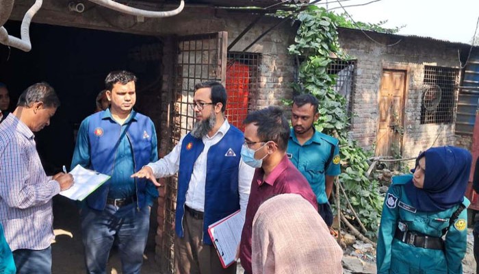 রাজশাহীতে বিএসটিআই-এর অনুমোদনহীন সরিষার তেল বাজারজাত করায় জরিমানা