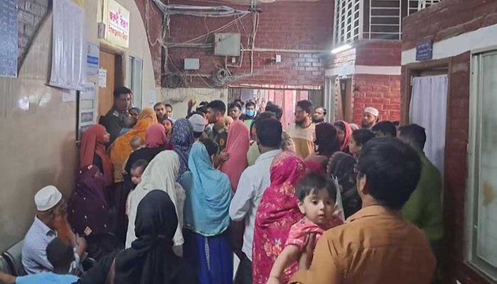 রাজশাহীতে সর্দি-জ্বরে আক্রান্ত রোগীদের বেশিরভাগই শিশু, হাসপাতালে ভিড়