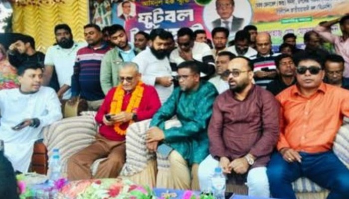 তানোরে ব্যারিস্টার আমিনুল হক স্মৃতি ফুটবল টুর্নামেন্ট ফাইনাল খেলা অনুষ্ঠিত