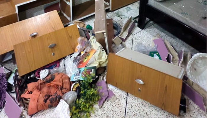 মতিহারে রাবি ছাত্রলীগের নেতার বাড়িতে দূর্বৃত্তদের তাণ্ডব, ভাঙচুর ও ককটেল হামলা