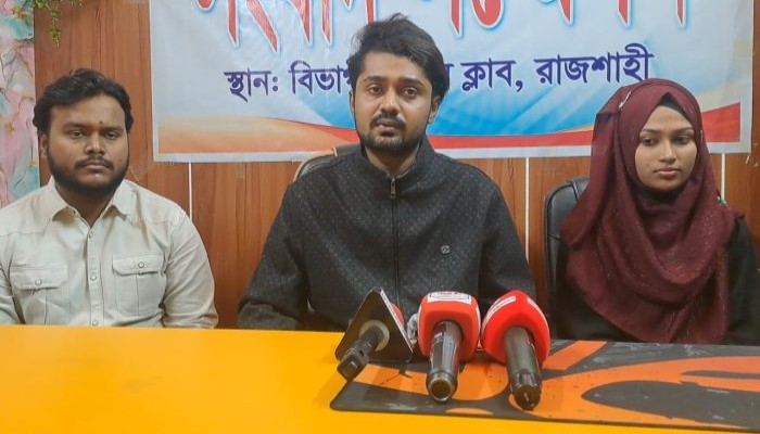 চাঁদা দিতে অস্বীকৃতি জানানোয় জিম্মি, শ্লীলতাহানি ও ধর্ষণের চেষ্টা’র অভিযোগে ভুক্তভোগী’র সংবাদ সম্মেলন!