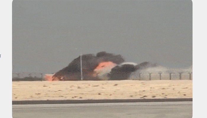 দুবাইয়ের ‘এয়ার শো’ চলাকালীন ভেঙে পড়ল ভারতের তৈরি যুদ্ধবিমান তেজস! নিহত পাইলট