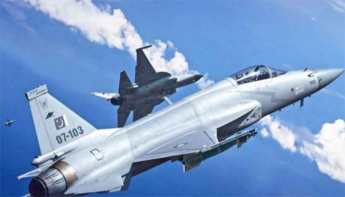 তেজস বিধ্বস্তে চাহিদা বাড়ল পাকিস্তানি যুদ্ধবিমানের