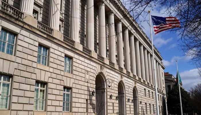 অভিবাসীদের বহিস্কারে আইসিইকে তথ্য হস্তান্তর বন্ধের নির্দেশ মার্কিন বিচারকের