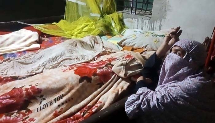 শাজাহানপুরে গলা কাটা দুই শিশু ও ঝুলন্ত মায়ের লাশ উদ্ধার,পুলিশ হেফাজতে স্বামী