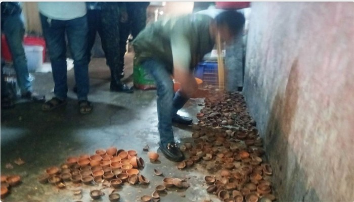 মিষ্টির গাদ ও কাপড়ের রং দিয়ে আখের গুড় তৈরি, জরিমানা ১০ হাজার