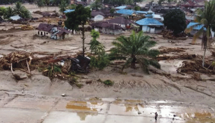 বন্যা ও ভূমিধসে বিপর্যস্ত এশিয়ার ৪ দেশ, প্রাণহানি ১৩৫০