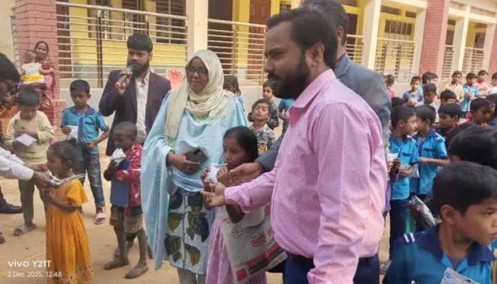 নিয়ামতপুরে স্কুল মিল্ক ফিডিং কর্মসূচির  উদ্বোধন