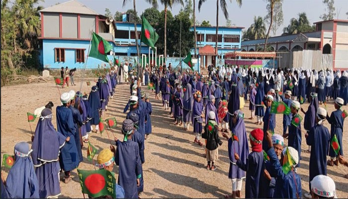 সিংড়ার বিয়াশ নূরানী ক্যাডেট মাদ্রাসার  উদ্যোগে মহান  বিজয় দিবস উদযাপন