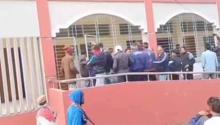 বসন্তকেদার মাদরাসায় নিয়োগ বাণিজ্যর চেষ্টা ব্যর্থ