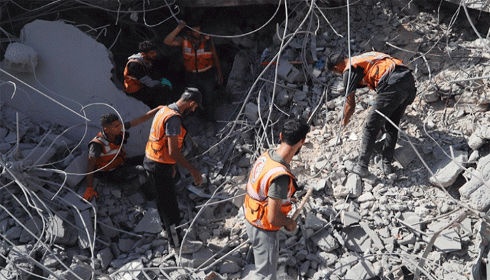 গাজার ধ্বংসস্তূপ থেকে এক দিনে ৯৪ জনের দেহাবশেষ উদ্ধার