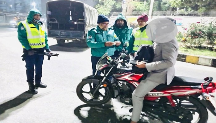 মতিহারে চুরি-ছিনতাই সহ সার্বিক আইনশৃঙ্খলা রক্ষায় নিয়মিত চেকপোষ্ট পরিচালনা