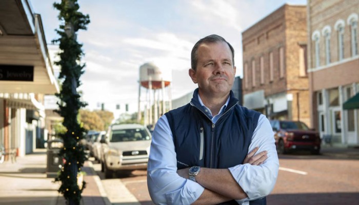 লুইজিয়ানায় কোম্পানি বিক্রির ২৪০ মিলিয়ন ডলার কর্মীদের বোনাস দিলেন এক মালিক