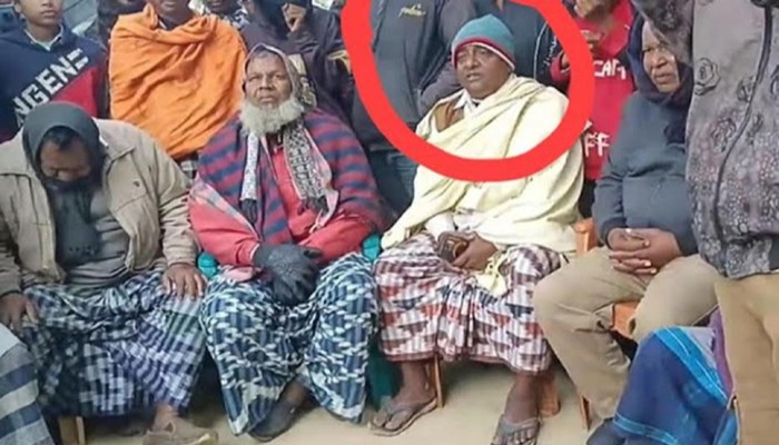 নাচোলে প্রবাসীর স্ত্রীর সঙ্গে পরোকিয়ায় ধরা ভাই, ১ লাখ ৮০ হাজারে রফা করলেন প্রধান শিক্ষক